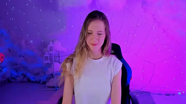 Snapshot of Sharon_Evansi chatting on 01.09.25 Sharon Evansi online show from 01.09.25