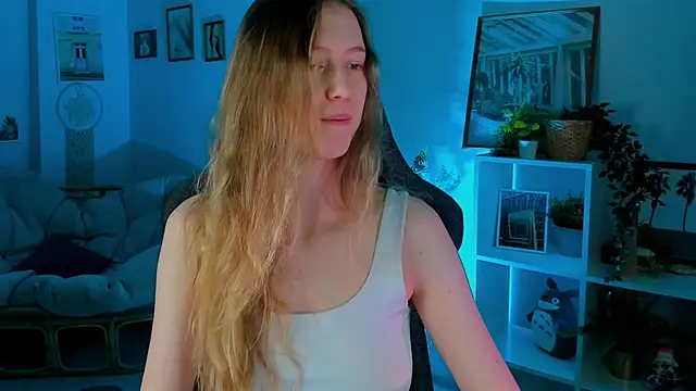 Snapshot of Sharon_Evansi chatting on 02.11.25 Sharon Evansi online show from 02.11.25