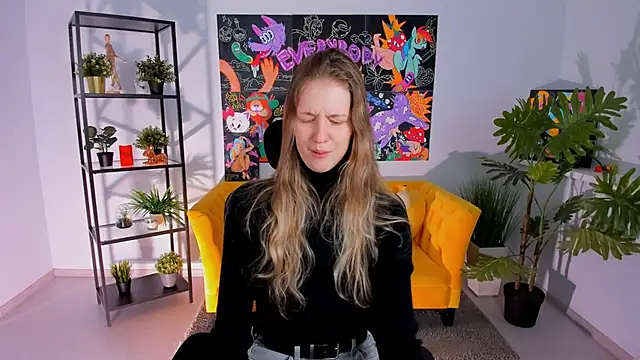 Snapshot of Sharon_Evansi chatting on 02.16.25 Sharon Evansi online show from 02.16.25