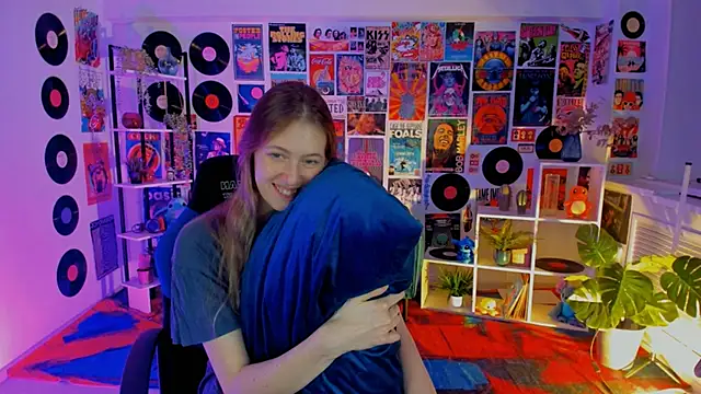 Snapshot of Sharon_Evansi chatting on 03.22.25 Sharon Evansi online show from 03.22.25