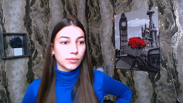 Snapshot of KarolinaRosse_ chatting on 01.10.25 KarolinaRosse  online show from 01.10.25