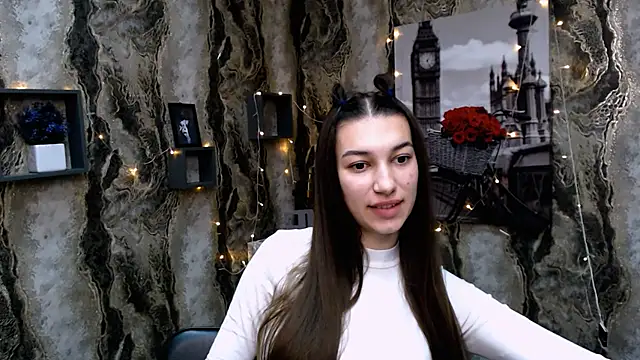 Snapshot of KarolinaRosse_ chatting on 01.11.25 KarolinaRosse  online show from 01.11.25