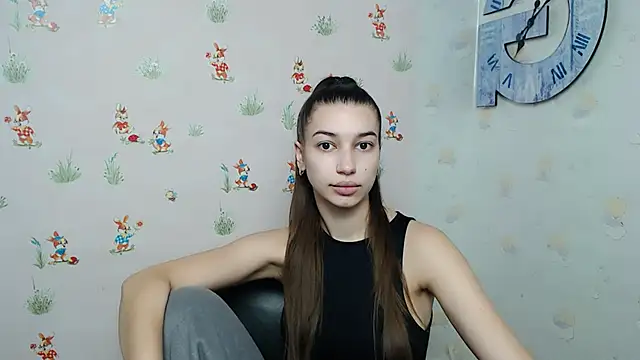 Snapshot of KarolinaRosse_ chatting on 01.25.25 KarolinaRosse  online show from 01.25.25