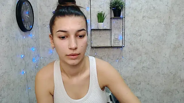 Snapshot of KarolinaRosse_ chatting on 01.29.25 KarolinaRosse  online show from 01.29.25