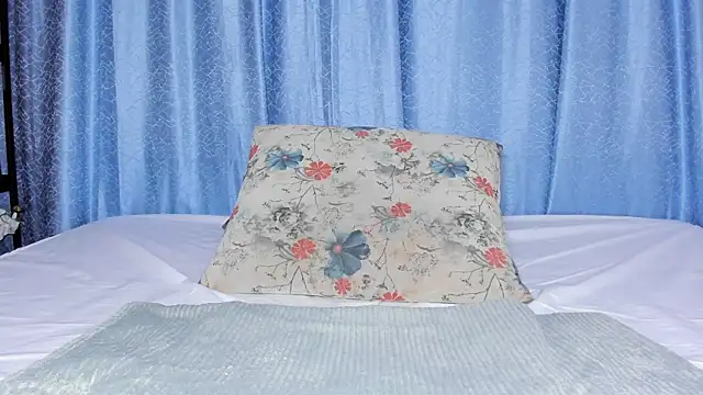 andradahot15 online show from 11.30.25