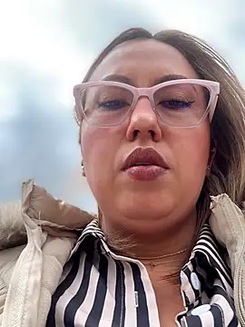 VIOLETA-25  online show from 05.14.26
