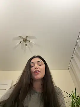 Snapshot of Sweet_Khalifa_ chatting on 01.17.25 Sweet Khalifa online show from 01.17.25