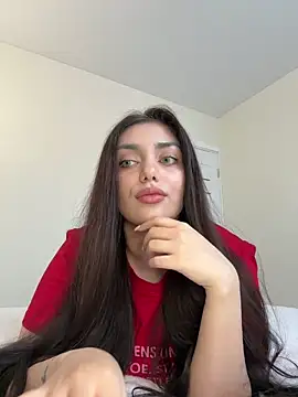 Snapshot of Sweet_Khalifa_ chatting on 02.14.25 Sweet Khalifa online show from 02.14.25