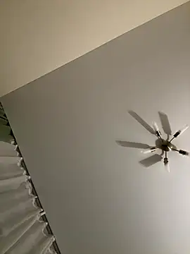 Snapshot of Sweet_Khalifa_ chatting on 11.09.25 Sweet Khalifa online show from 11.09.25