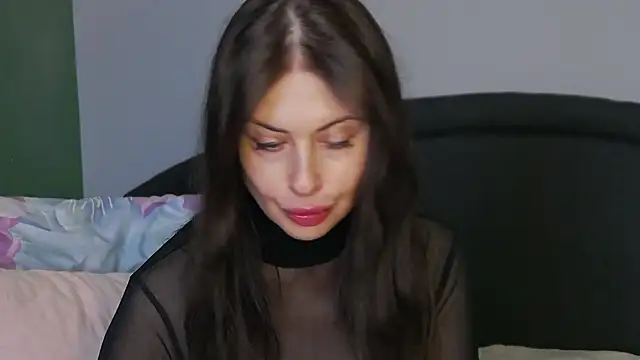 Mia Lovi online show from 03.04.25