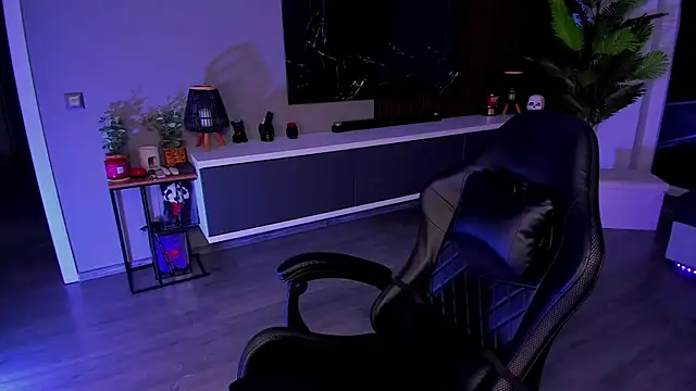 anemarieejolie online show from 04.20.26