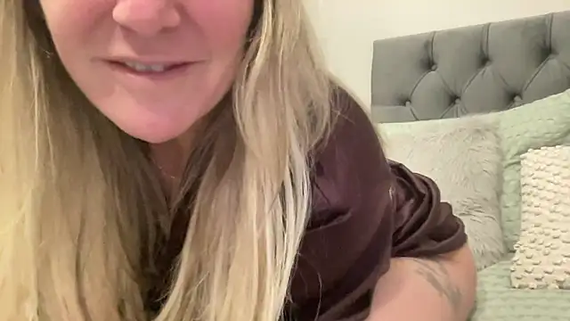 samemilymilf online show from 12.16.25