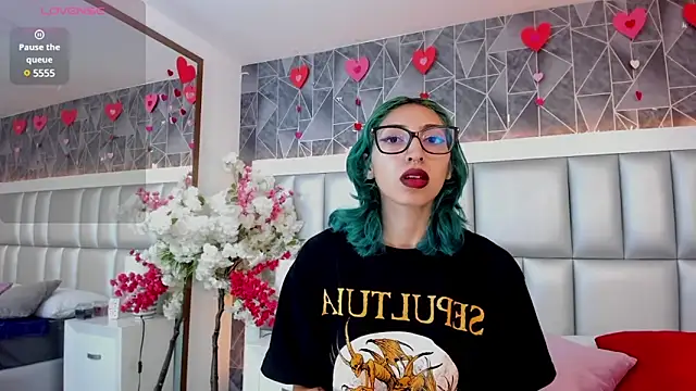 Im gaia online show from 02.19.25