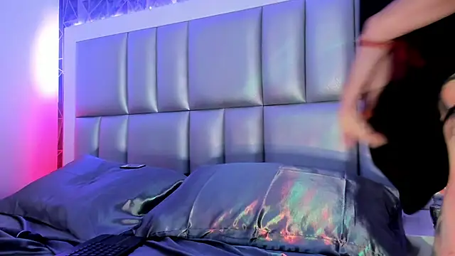 Im gaia online show from 03.04.25