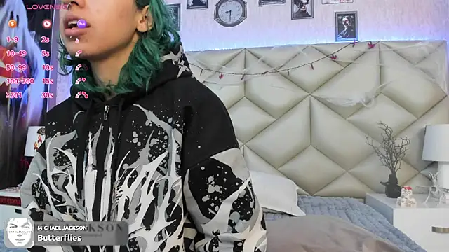 Im gaia online show from 10.11.25