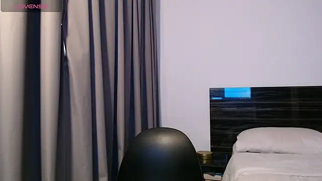 Snapshot of FaustoCock chatting on 03.21.25 FaustoCock online show from 03.21.25