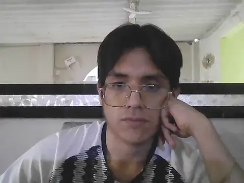 Snapshot of HardDick2 chatting on 06.21.26 HardDick2 online show from 06.21.26