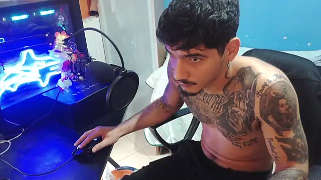 Badboyi1997 online show from 10.15.25