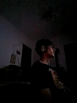 Snapshot of Alconnegroduf chatting on 09.22.25 Alconnegroduf online show from 09.22.25