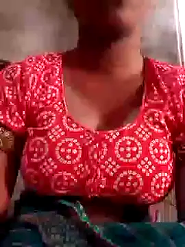 Snapshot of riya_houswife chatting on 12.16.24 riya houswife online show from 12.16.24