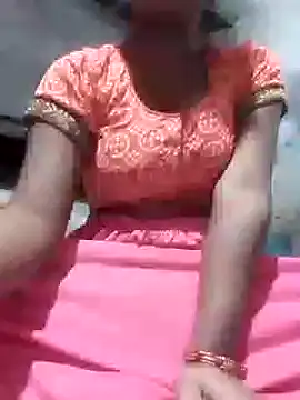 Snapshot of riya_houswife chatting on 12.16.24 riya houswife online show from 12.16.24