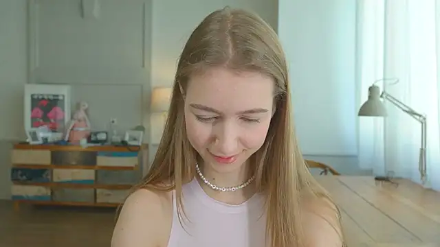 solar bella online show from 02.08.25