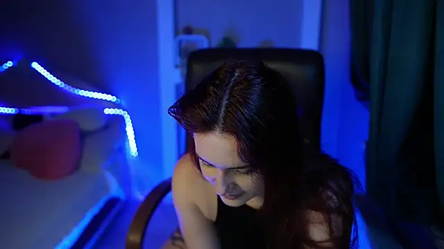 LisaElfy online show from 02.06.26