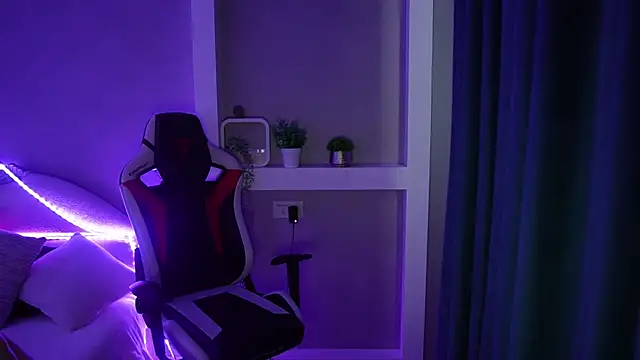 LisaElfy online show from 02.11.26