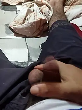 Snapshot of JuggedRegrets chatting on 01.12.26 JuggedRegrets online show from 01.12.26