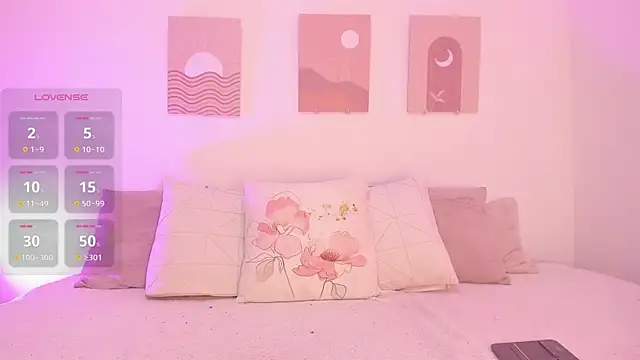 Snapshot of Mia_Heartt chatting on 02.10.25 Mia Heartt online show from 02.10.25