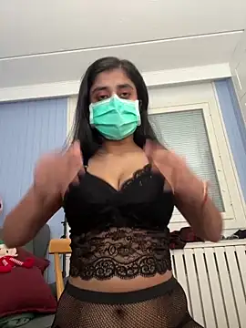 Snapshot of ScarletAss chatting on 02.22.25 ScarletAss online show from 02.22.25