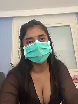 Snapshot of ScarletAss chatting on 03.11.25 ScarletAss online show from 03.11.25