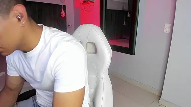 Lucii fer  online show from 11.09.25