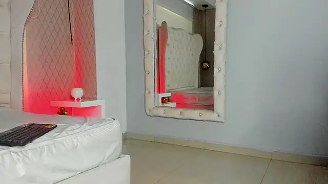 Lucii fer  online show from 02.18.26