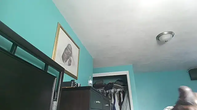 Snapshot of you_like_my_chocolate101 chatting on 10.08.25 you like my chocolate101 online show from 10.08.25