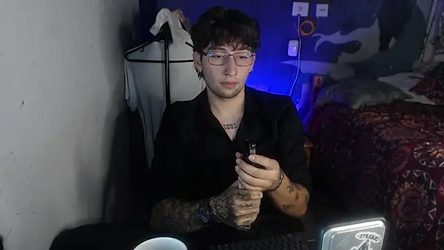 Dereck Dickson online show from 12.01.25