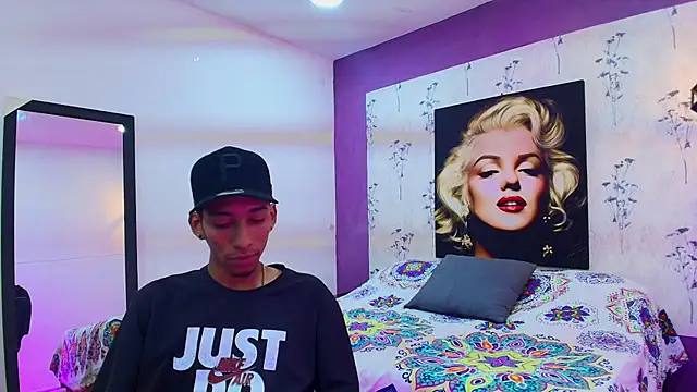 Snapshot of alejandro_king1 chatting on 02.13.25 alejandro king1 online show from 02.13.25