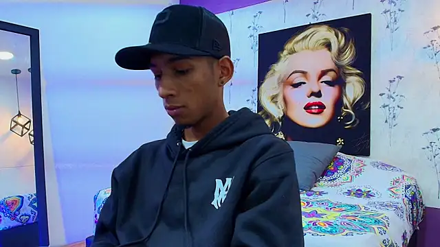 Snapshot of alejandro_king1 chatting on 02.26.25 alejandro king1 online show from 02.26.25