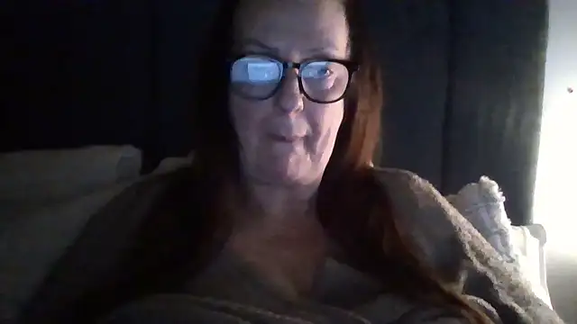Snapshot of Tillieuk chatting on 03.30.26 Tillieuk online show from 03.30.26