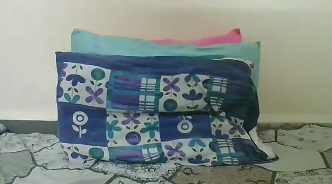 Snapshot of mohit_play chatting on 12.24.24 mohit play online show from 12.24.24