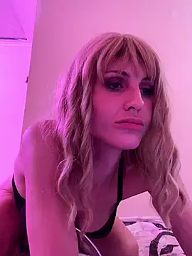 Snapshot of Kamila151 chatting on 01.11.25 Kamila151 online show from 01.11.25