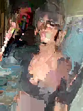 Snapshot of Kamila151 chatting on 09.24.25 Kamila151 online show from 09.24.25