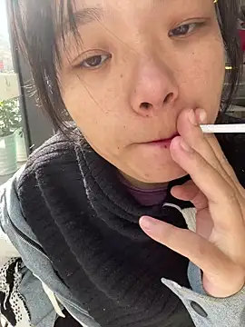 Snapshot of Bella0815 chatting on 12.23.24 Bella0815 online show from 12.23.24