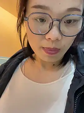 Snapshot of Bella0815 chatting on 12.29.24 Bella0815 online show from 12.29.24