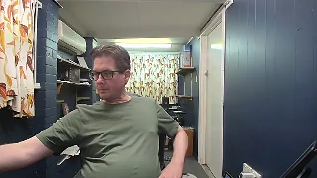 tilobinder online show from 03.15.26