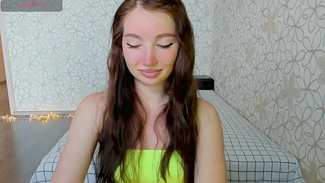 Snapshot of Lissa_Cristal chatting on 06.12.26 Lissa Cristal online show from 06.12.26