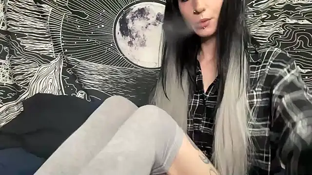 MissMidnightUK online show from 02.10.25