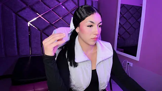 Snapshot of Poly_Sasha_ chatting on 03.14.26 Poly Sasha online show from 03.14.26