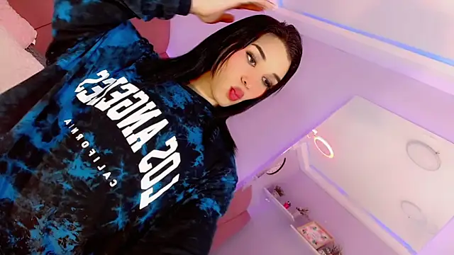 Jadeyourqueen online show from 01.04.25