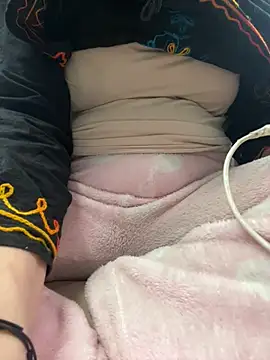 Hot-Anuska online show from 12.24.24